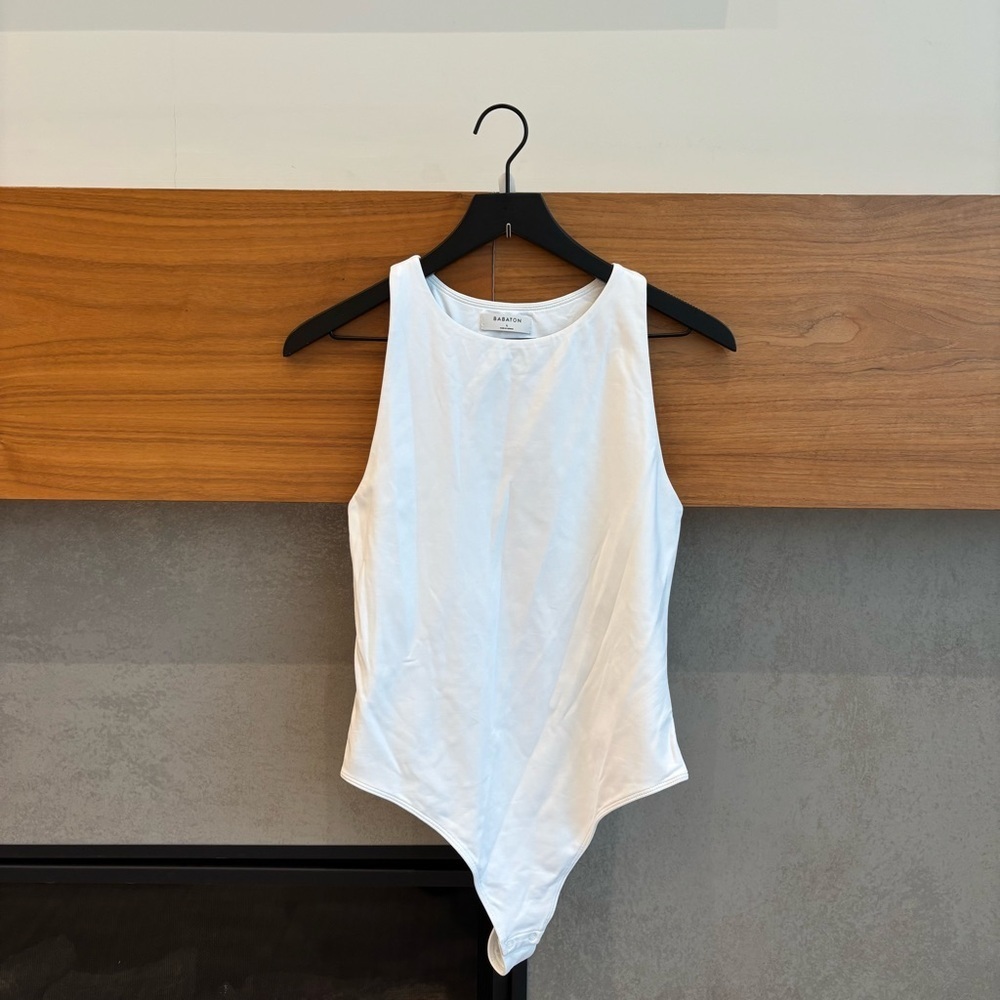 NWOT Babaton White Contour Crew Bodysuit, Size L - Picture 2 of 10